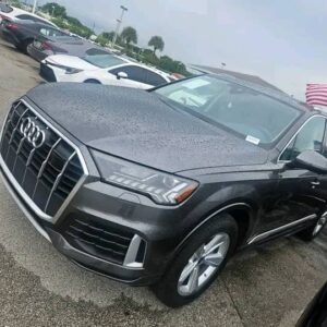 2023 Audi Q7 Sport