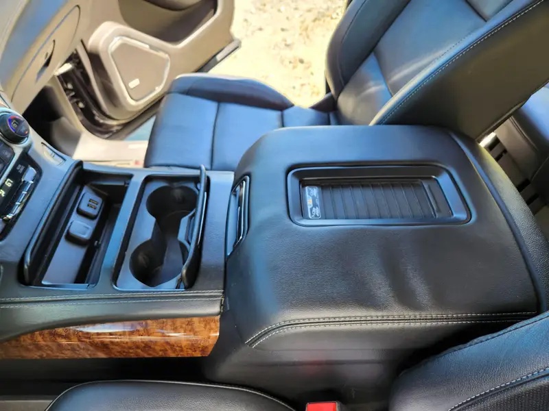 2015 Chevrolet Suburban LTZ Callaway SC480 4×4 - Image 6