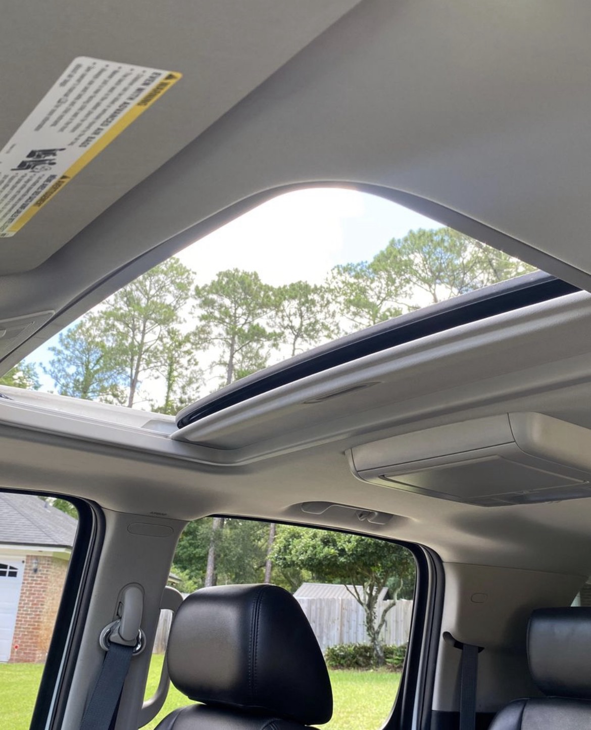 2011 Chevrolet Suburban LTZ 4x4 - Image 2