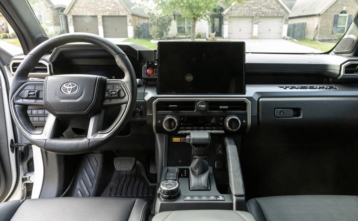2024 Toyota Tacoma TRD Off-Road - Image 15
