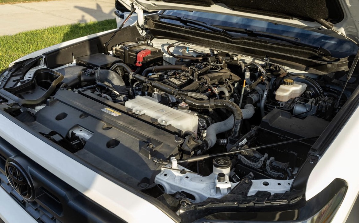 2024 Toyota Tacoma TRD Off-Road - Image 3