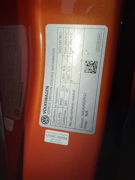 2025 Volkswagen ID. Buzz 1st Edition - Image 2