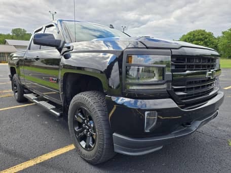 2018 Chevrolet Silverado 1500 LT 4x4 - Image 35