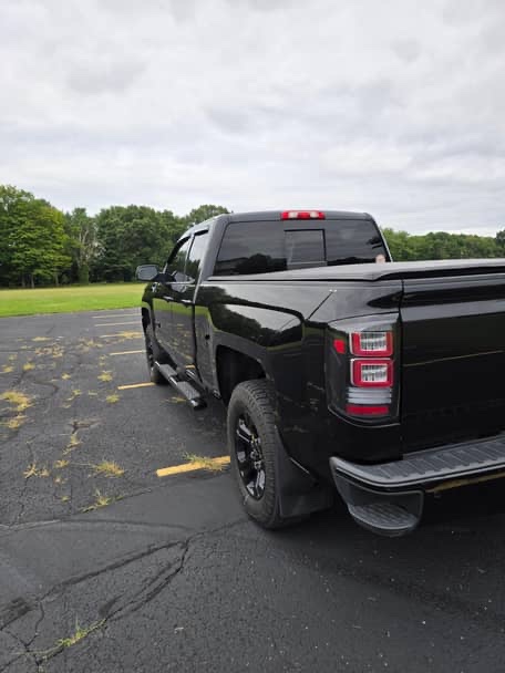 2018 Chevrolet Silverado 1500 LT 4x4 - Image 29