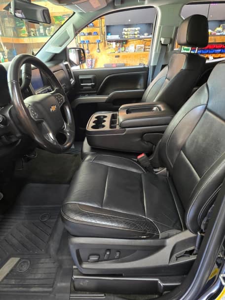 2018 Chevrolet Silverado 1500 LT 4x4 - Image 20