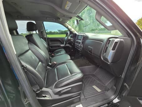 2018 Chevrolet Silverado 1500 LT 4x4 - Image 19