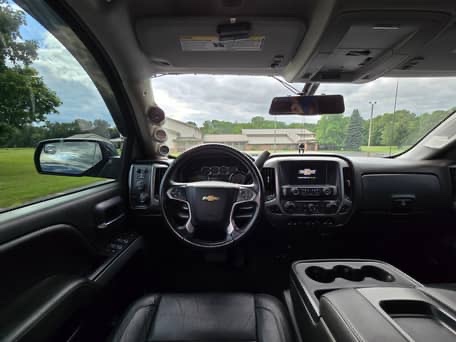 2018 Chevrolet Silverado 1500 LT 4x4 - Image 15