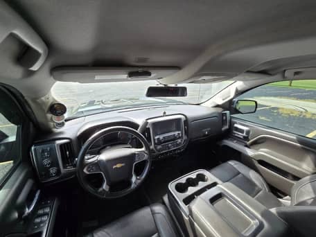 2018 Chevrolet Silverado 1500 LT 4x4 - Image 13